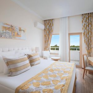 Standard Double or Twin Room Garden View
